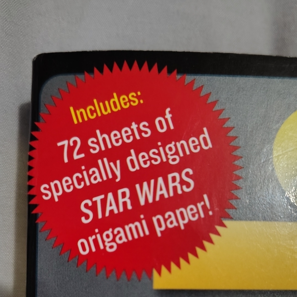 Star Wars Origami: 36 Amazing Paper-folding Projects from a Galaxy Far, Far Away - Picture 3 of 4
